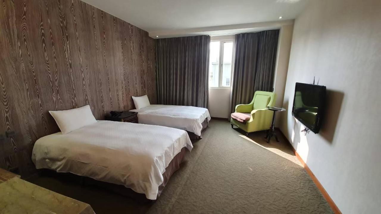 Chia Shih Pao Hotel Taibao Extérieur photo