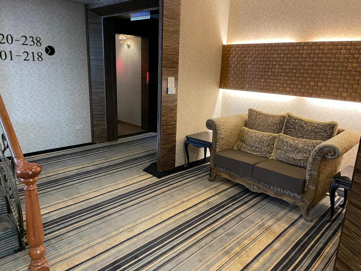 Chia Shih Pao Hotel Taibao Extérieur photo