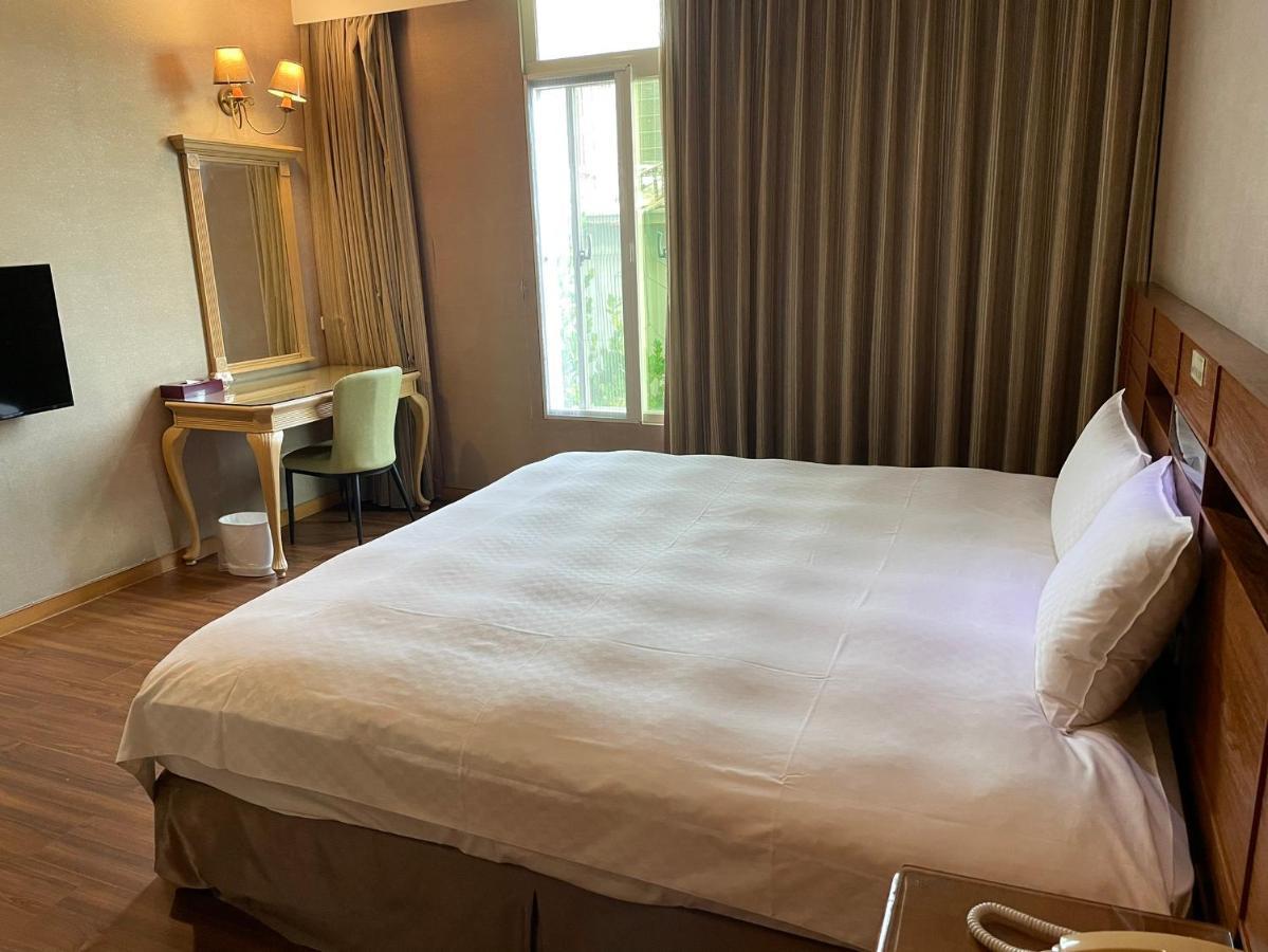 Chia Shih Pao Hotel Taibao Extérieur photo
