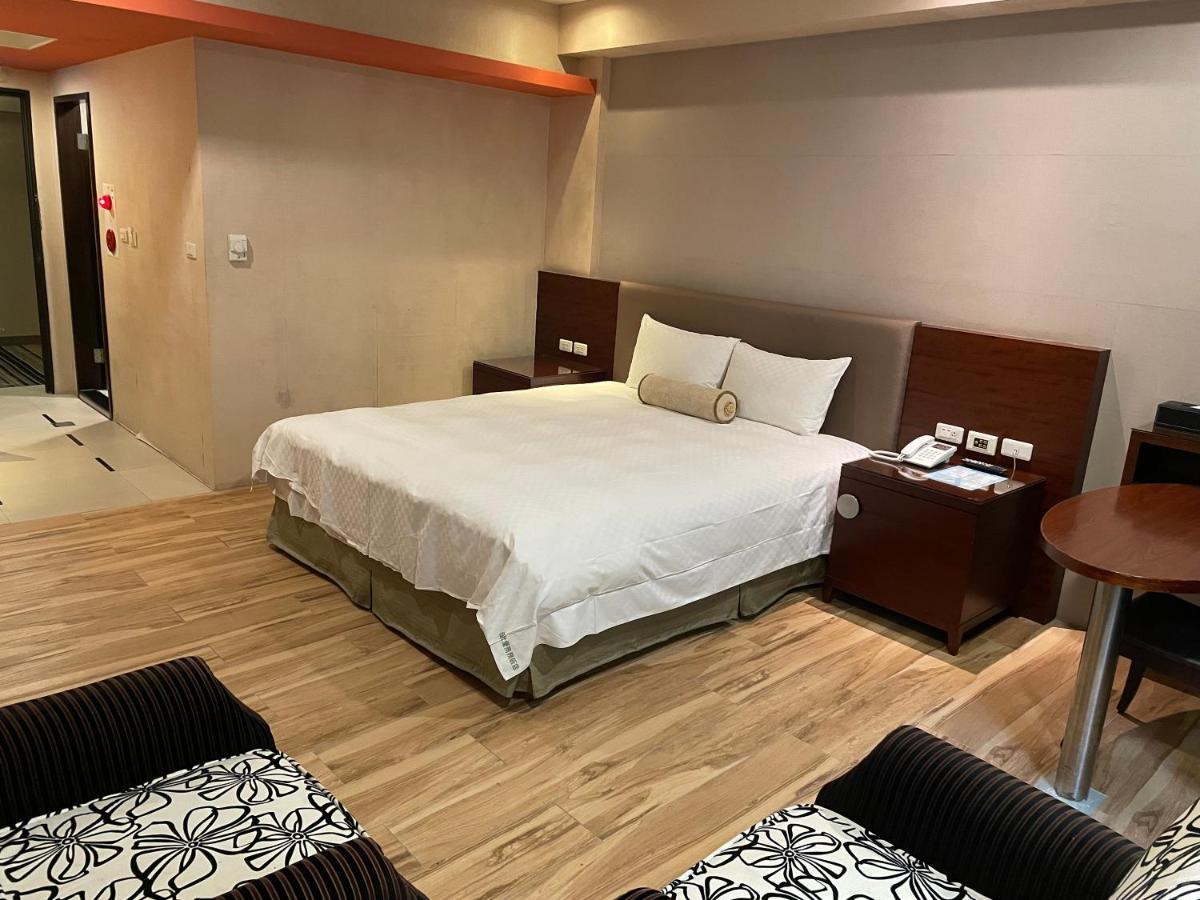 Chia Shih Pao Hotel Taibao Extérieur photo