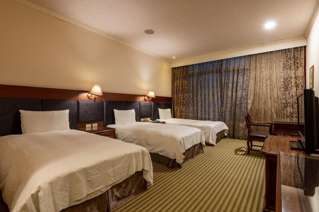Chia Shih Pao Hotel Taibao Extérieur photo