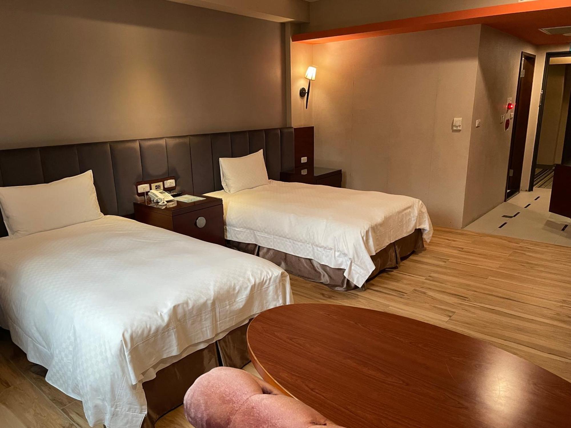 Chia Shih Pao Hotel Taibao Extérieur photo